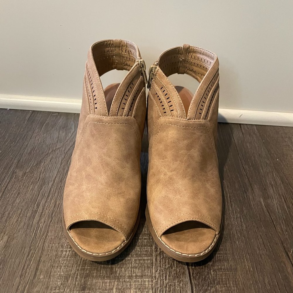 Ruff Hewn Women's Shoes